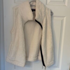 Tommy Hilfiger Off-White Sherpa Vest